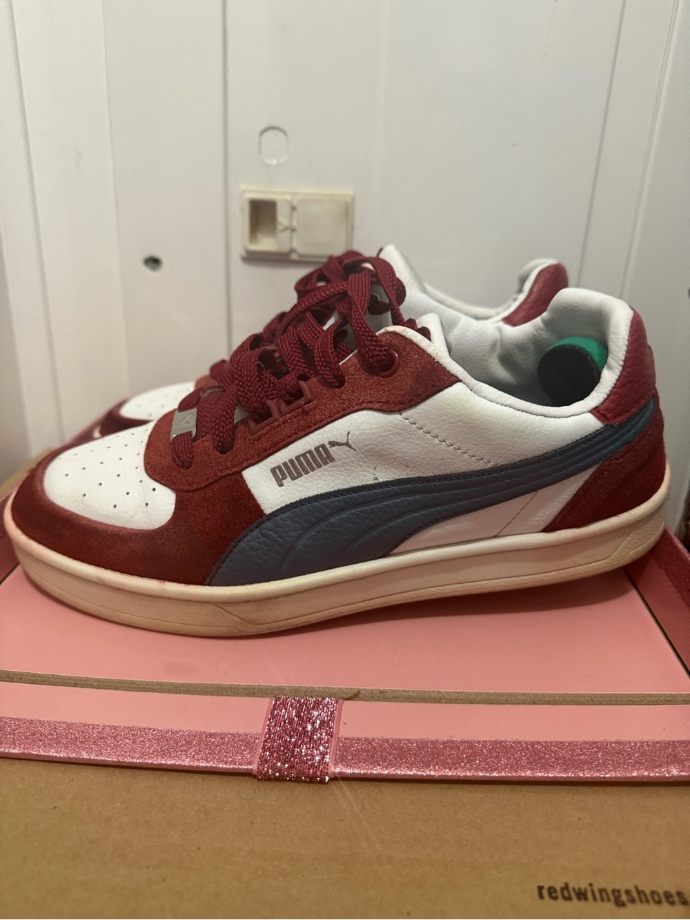 Puma Low-Top Sneakers in Burgundy, White and Navy